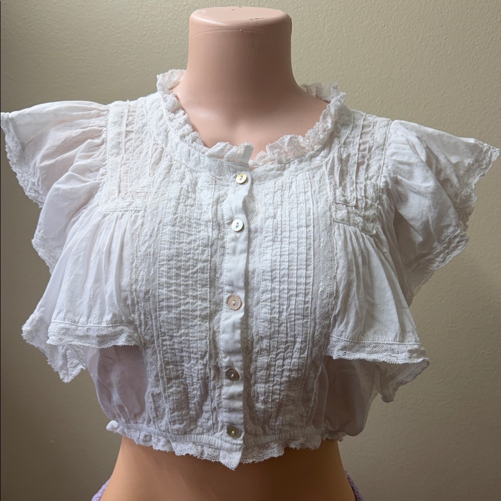 Loveshackfancy White Ruffled Button Crop Blouse - image 1